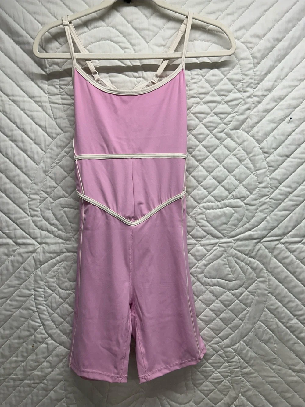 Labels lightweight pink